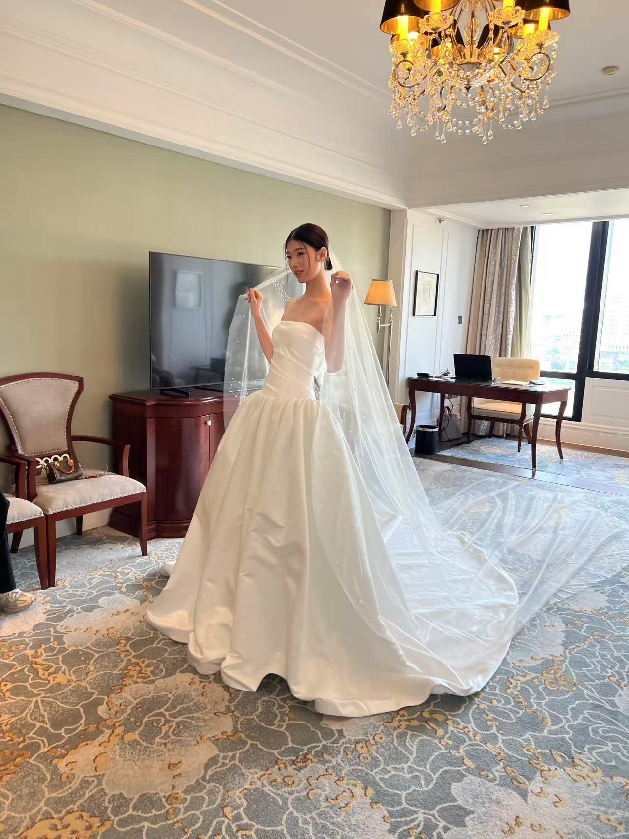 VICTORIA