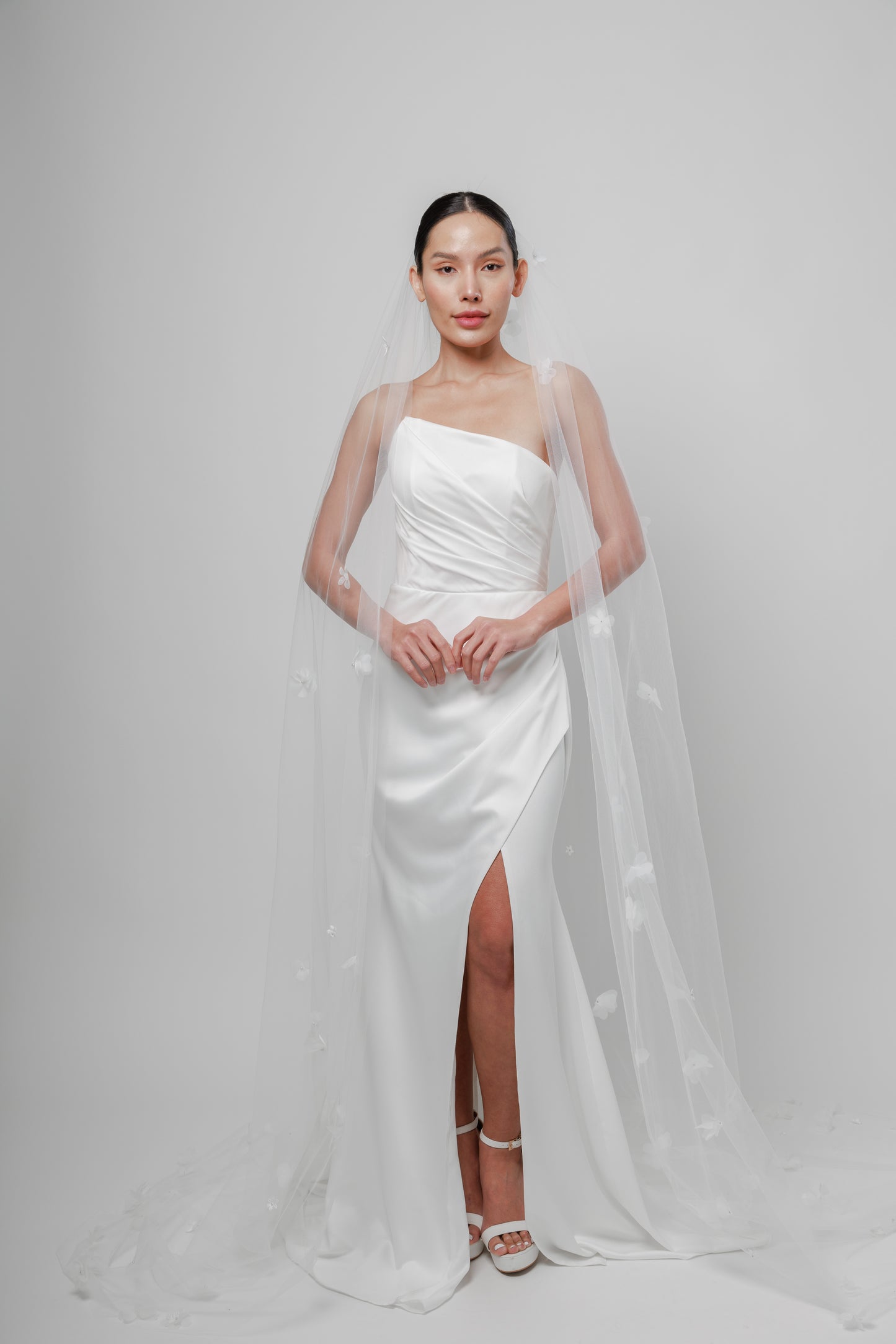 BLOSSOM I 3D Floral Veil