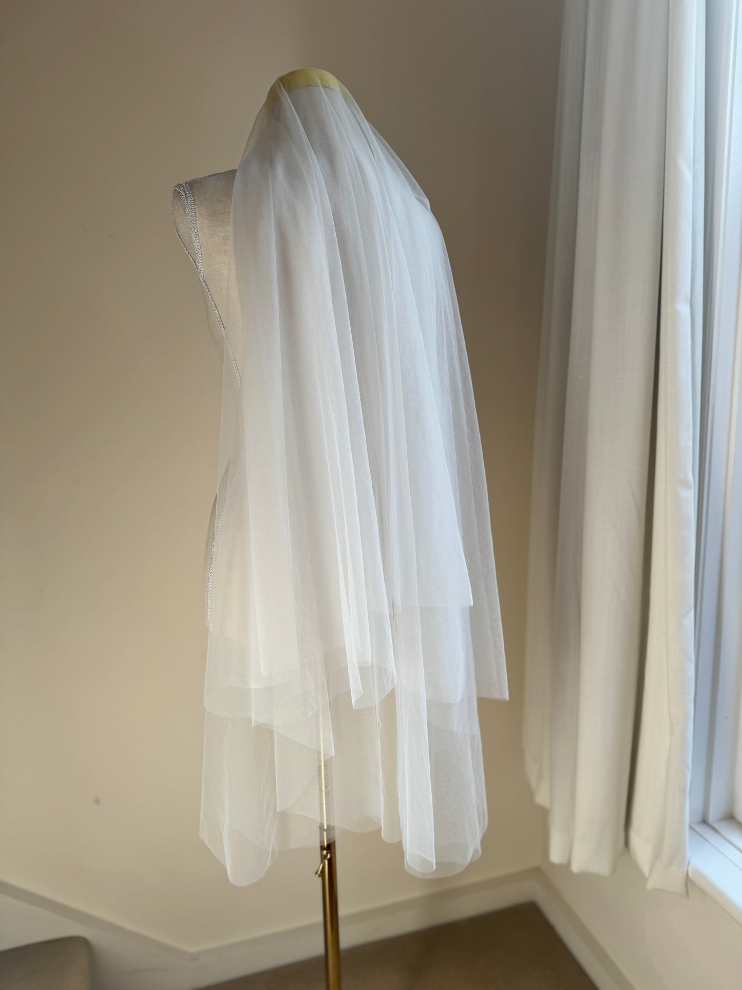 EVE I Two-Tier Soft Plain Veil
