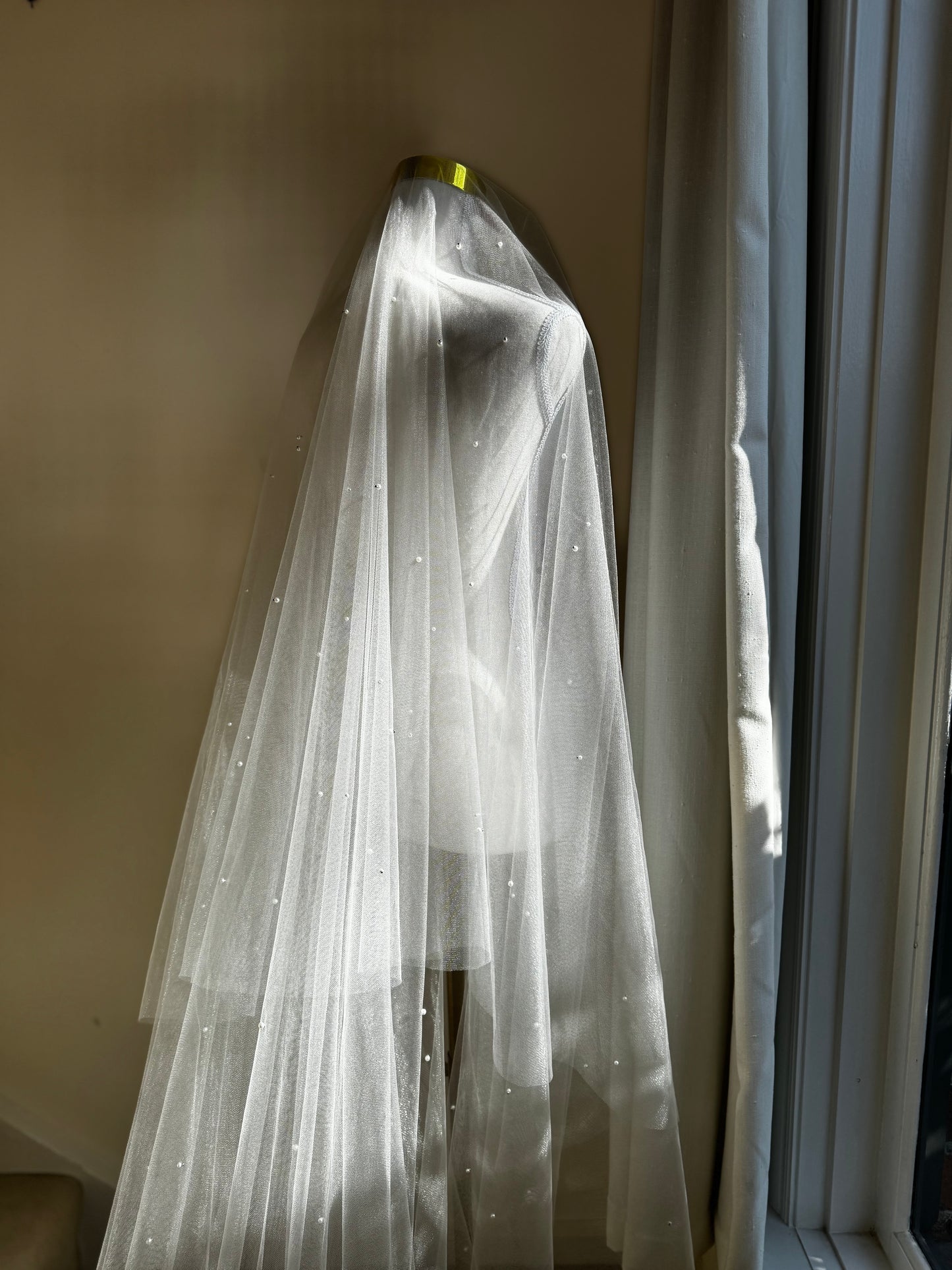 CUSTOM VEIL DESIGN