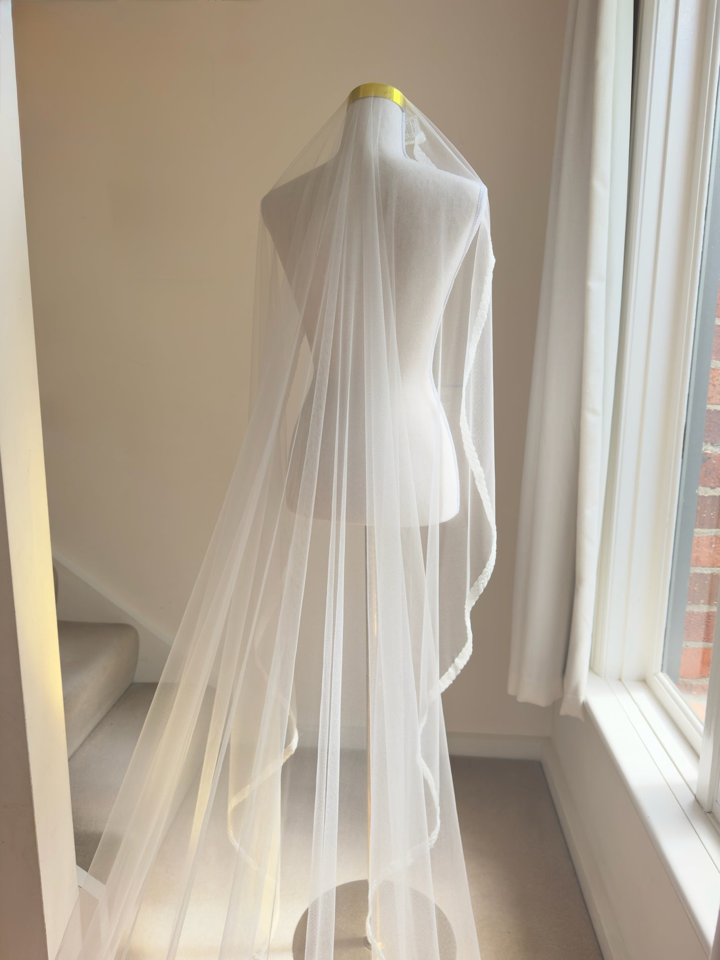 CHIARA | Single Tier Beaded Edge Veil
