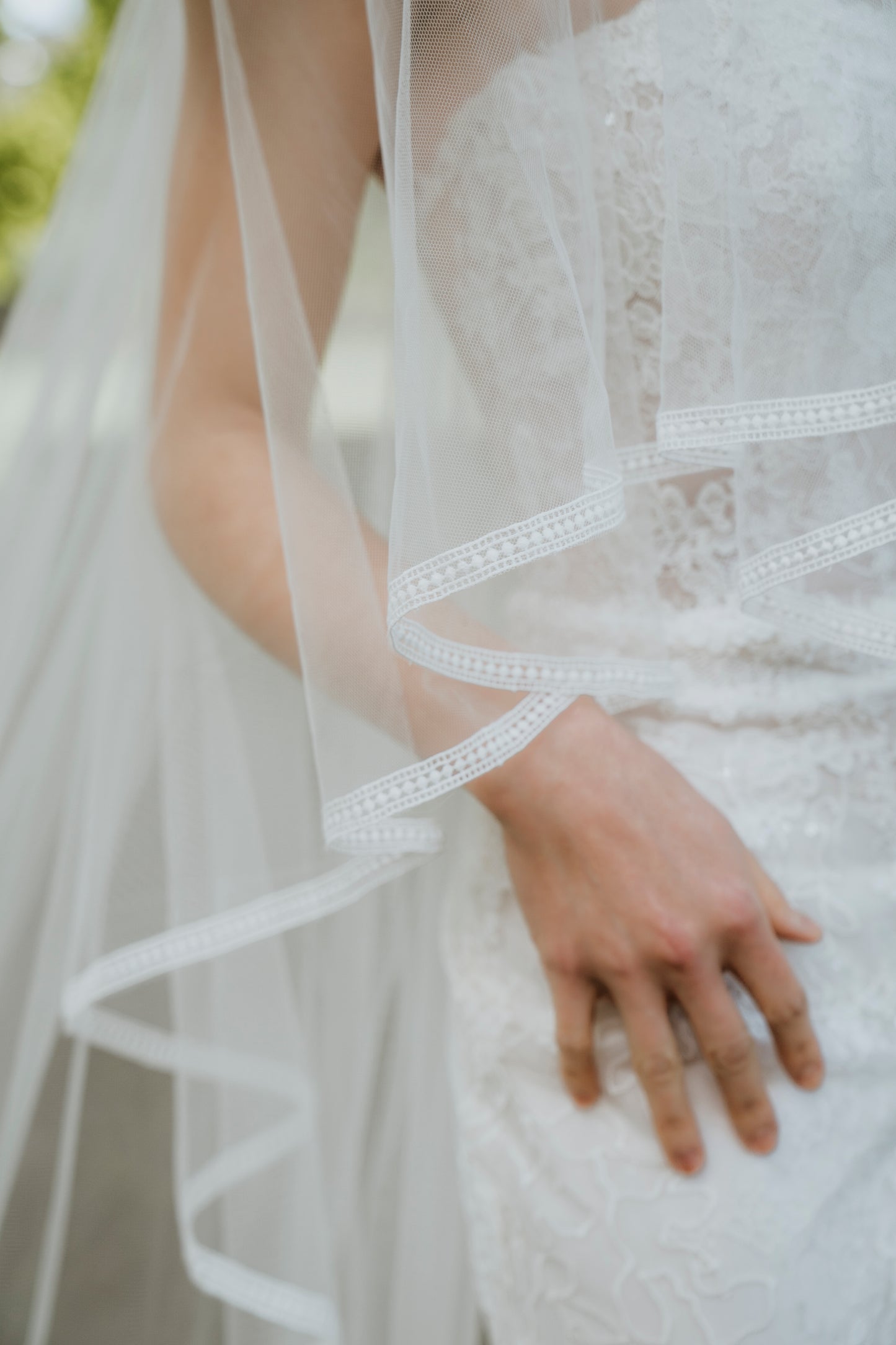 VIVIENNE | Two Tier Lace Edge Veil