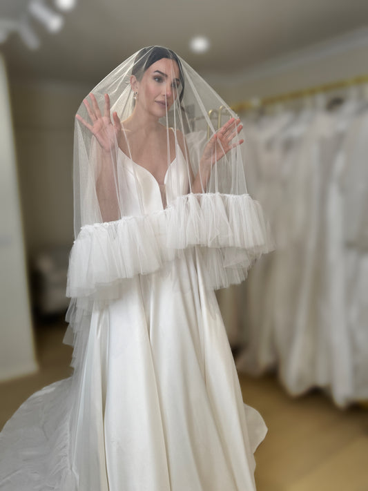 HARPER I Two-Tier Ruffle Veil