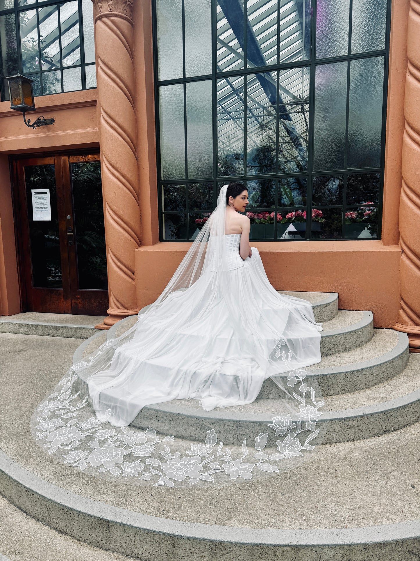 MAGNOLIA I Single Tier Large Organza Floral Veil