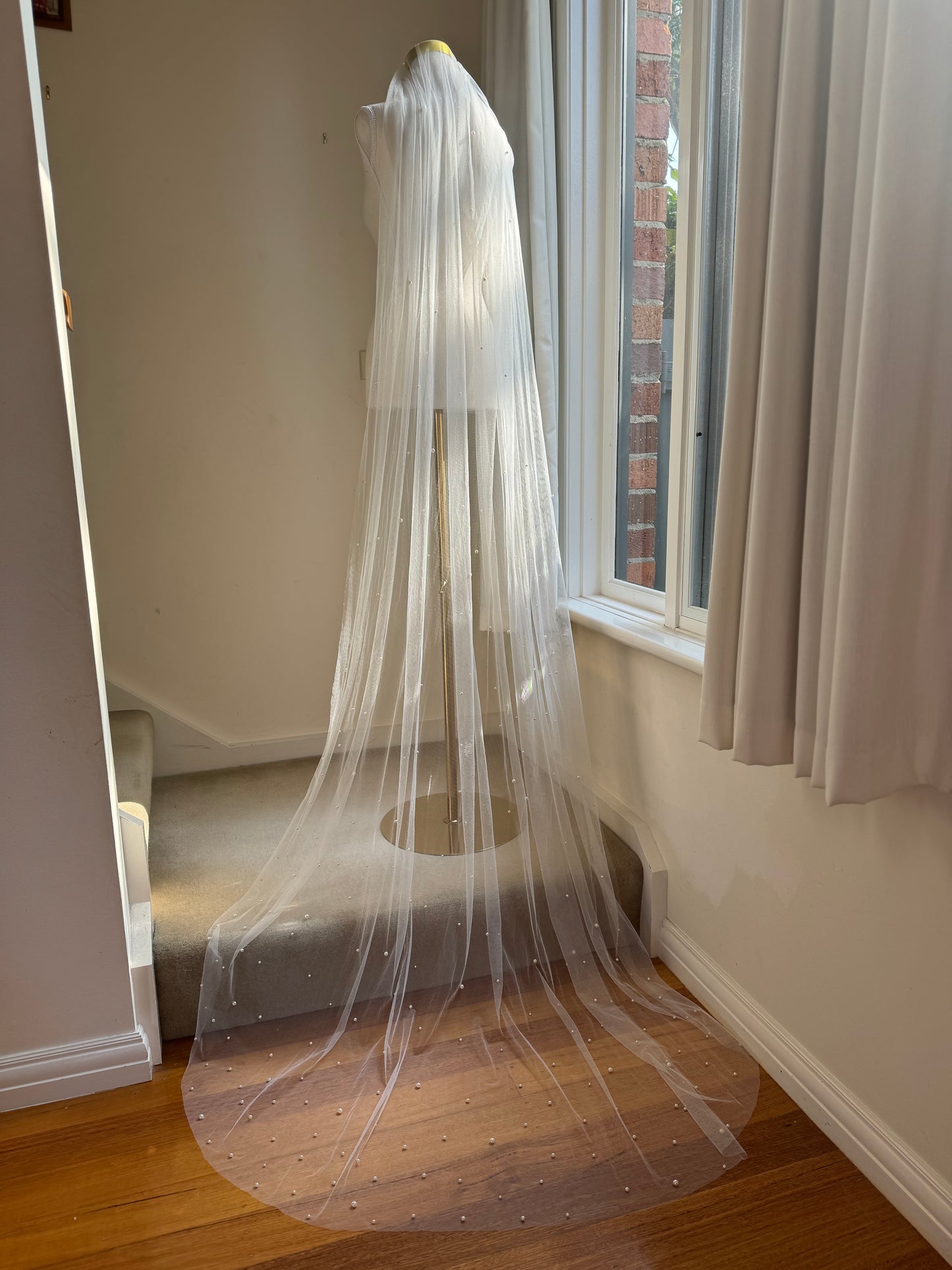 AURIELLE I Single Tier Pearl Veil