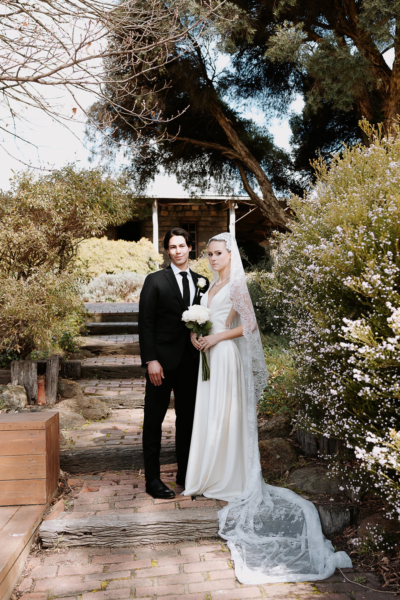 ANGELICA I Full Lace Singe-Tier Mantilla Veil