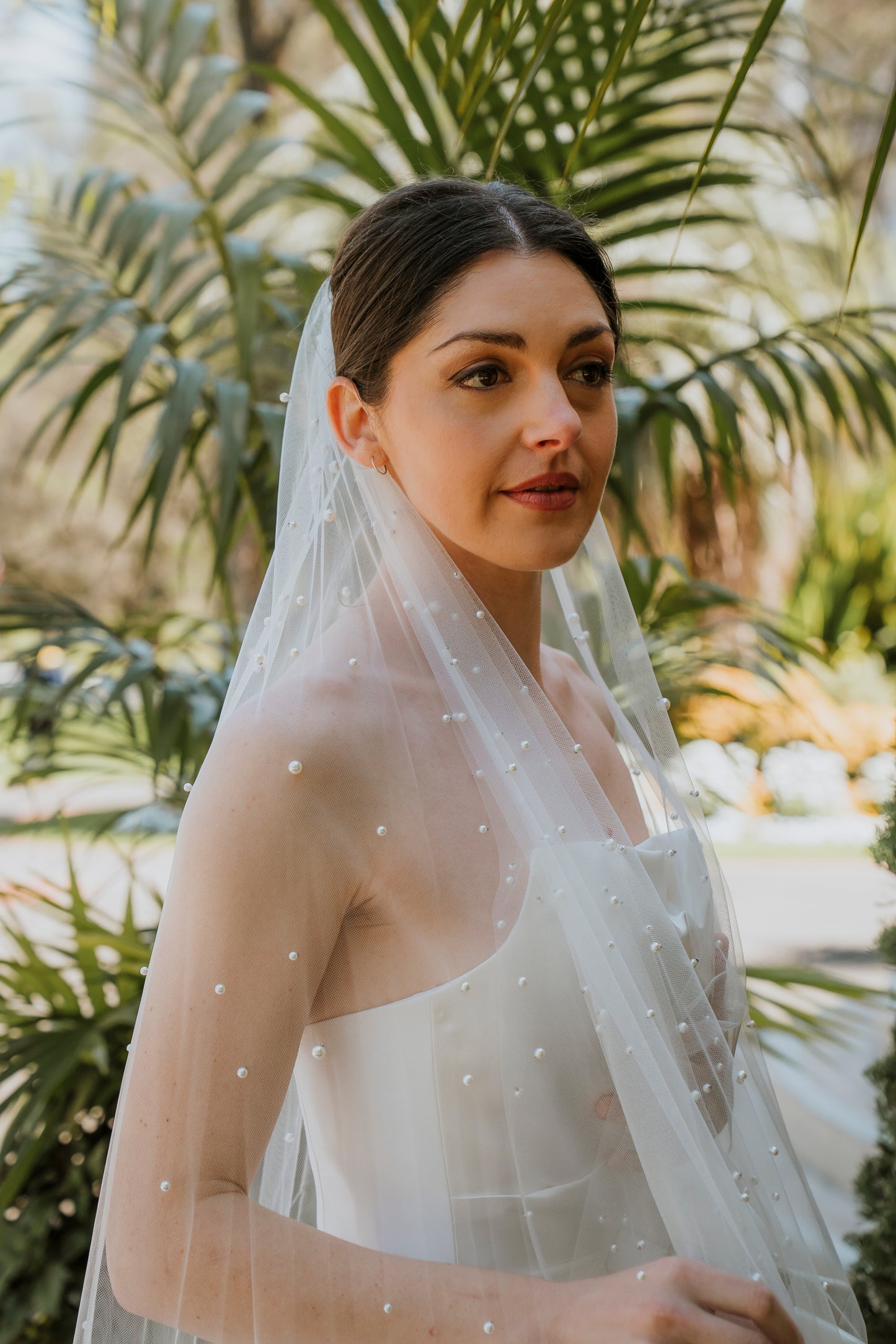 LUCIA | Single Tier Pearl Veil