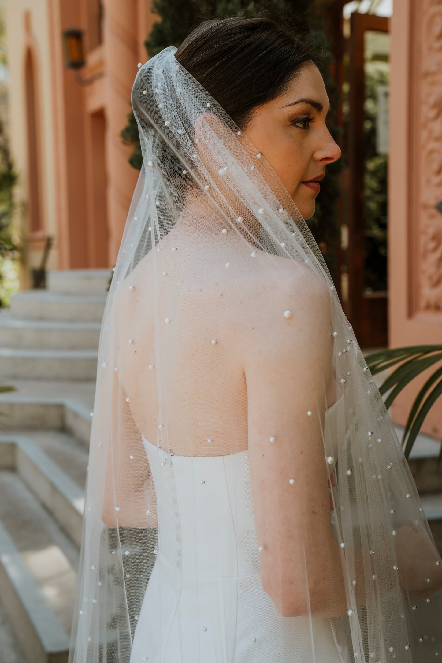LUCIA | Single Tier Pearl Veil