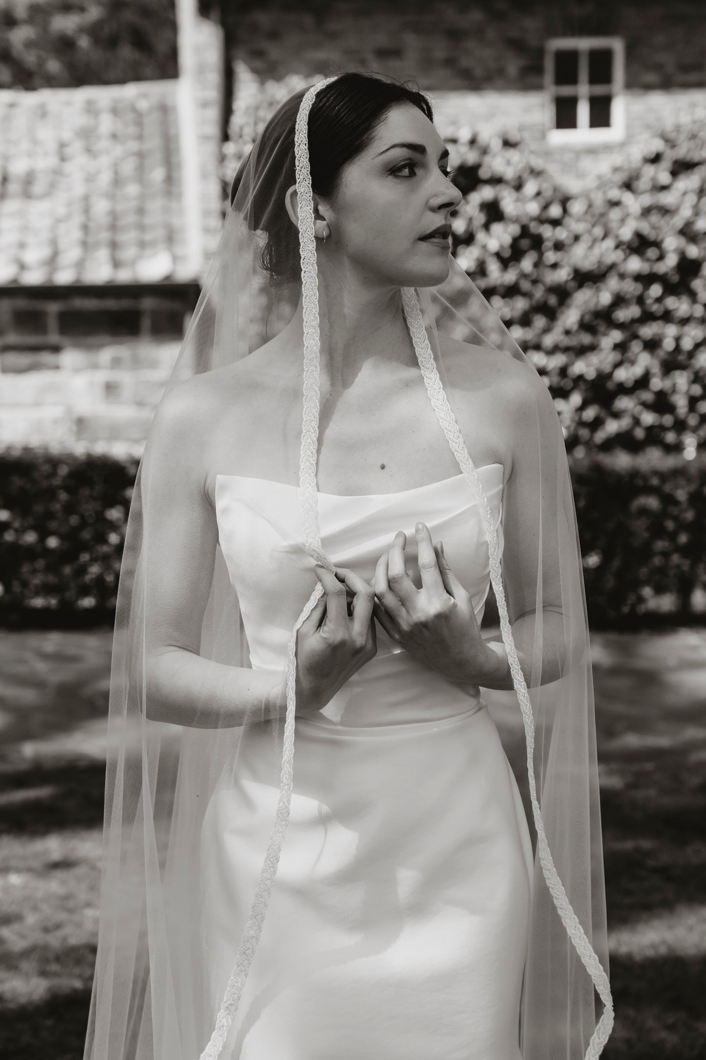 CHIARA | Single Tier Beaded Edge Veil