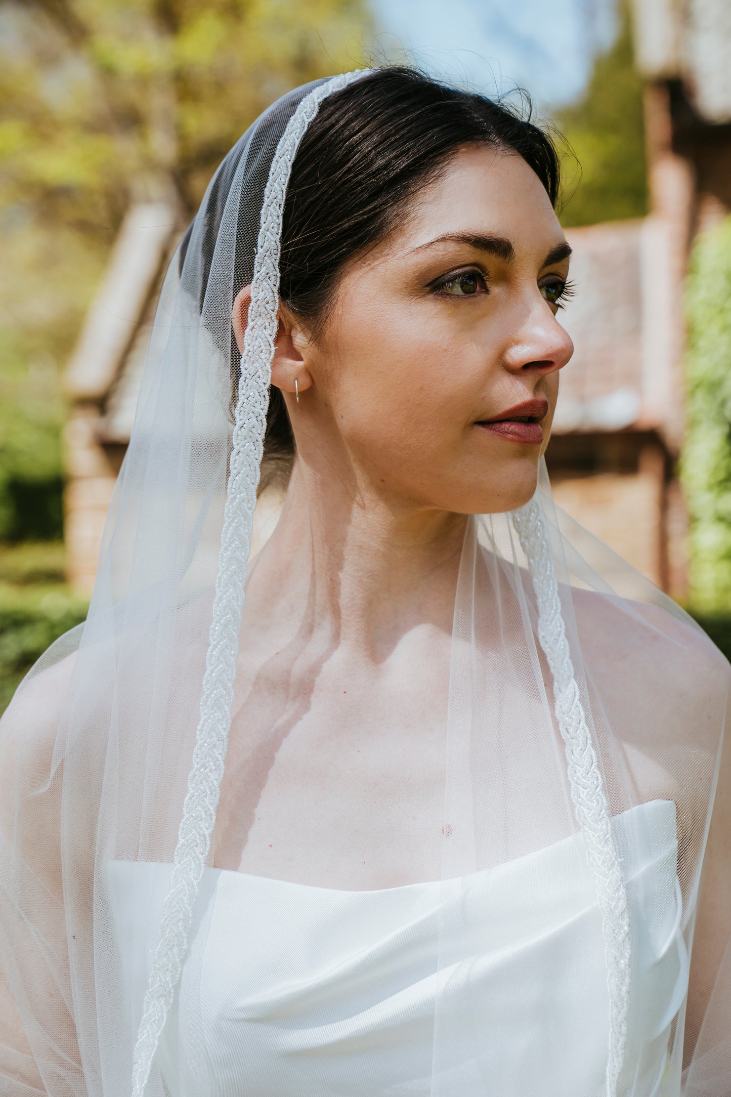 CHIARA | Single Tier Beaded Edge Veil