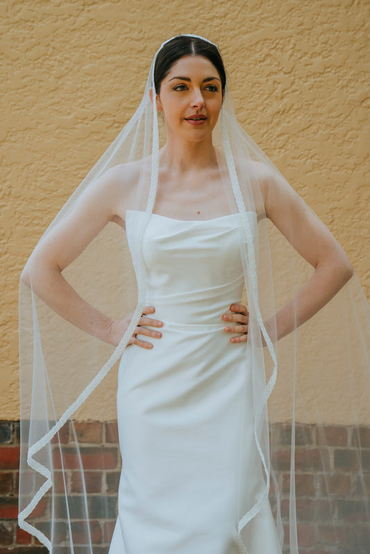 CHIARA | Single Tier Beaded Edge Veil