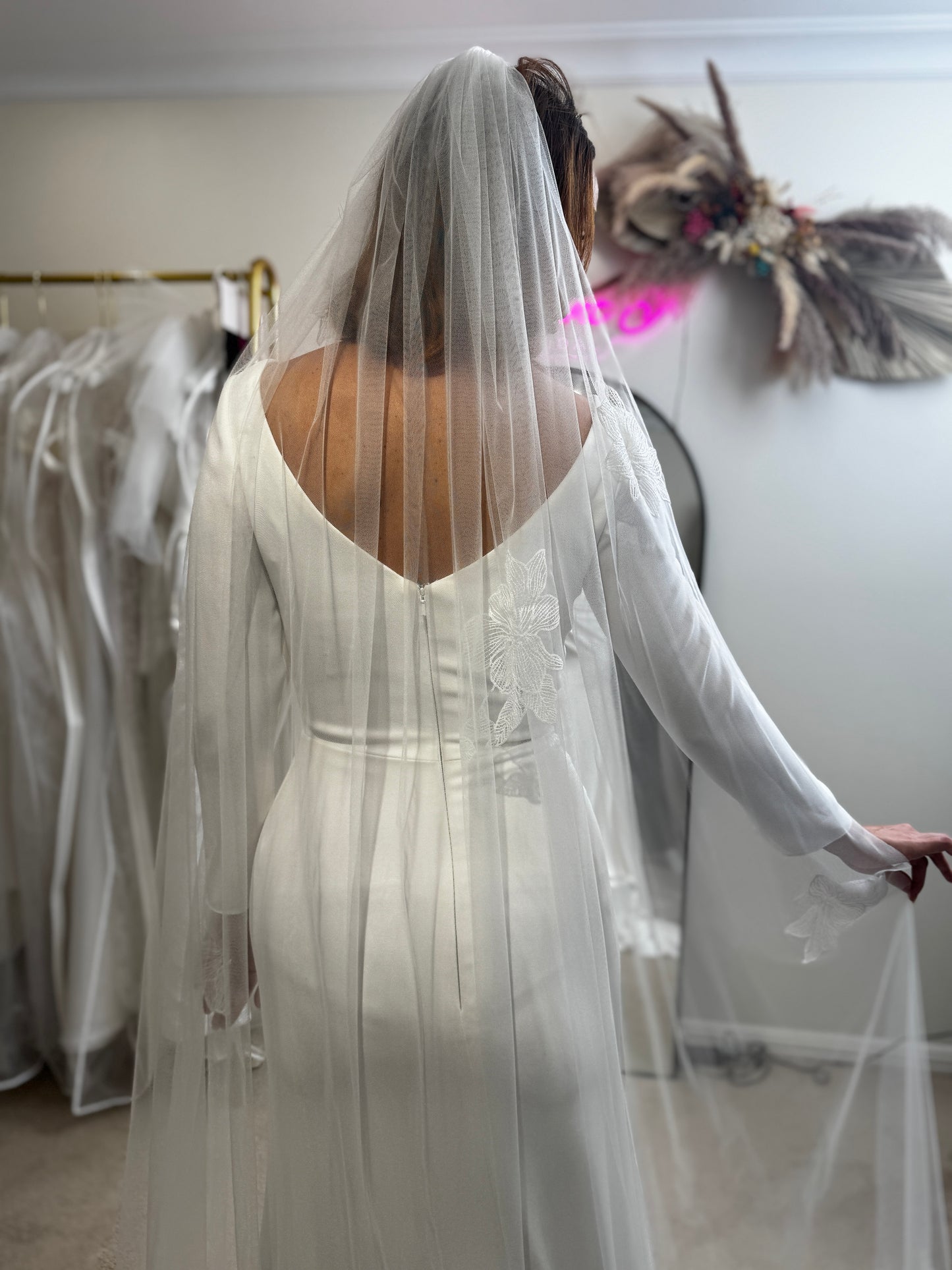 LILIANA I Single Tier Floral Lace Veil