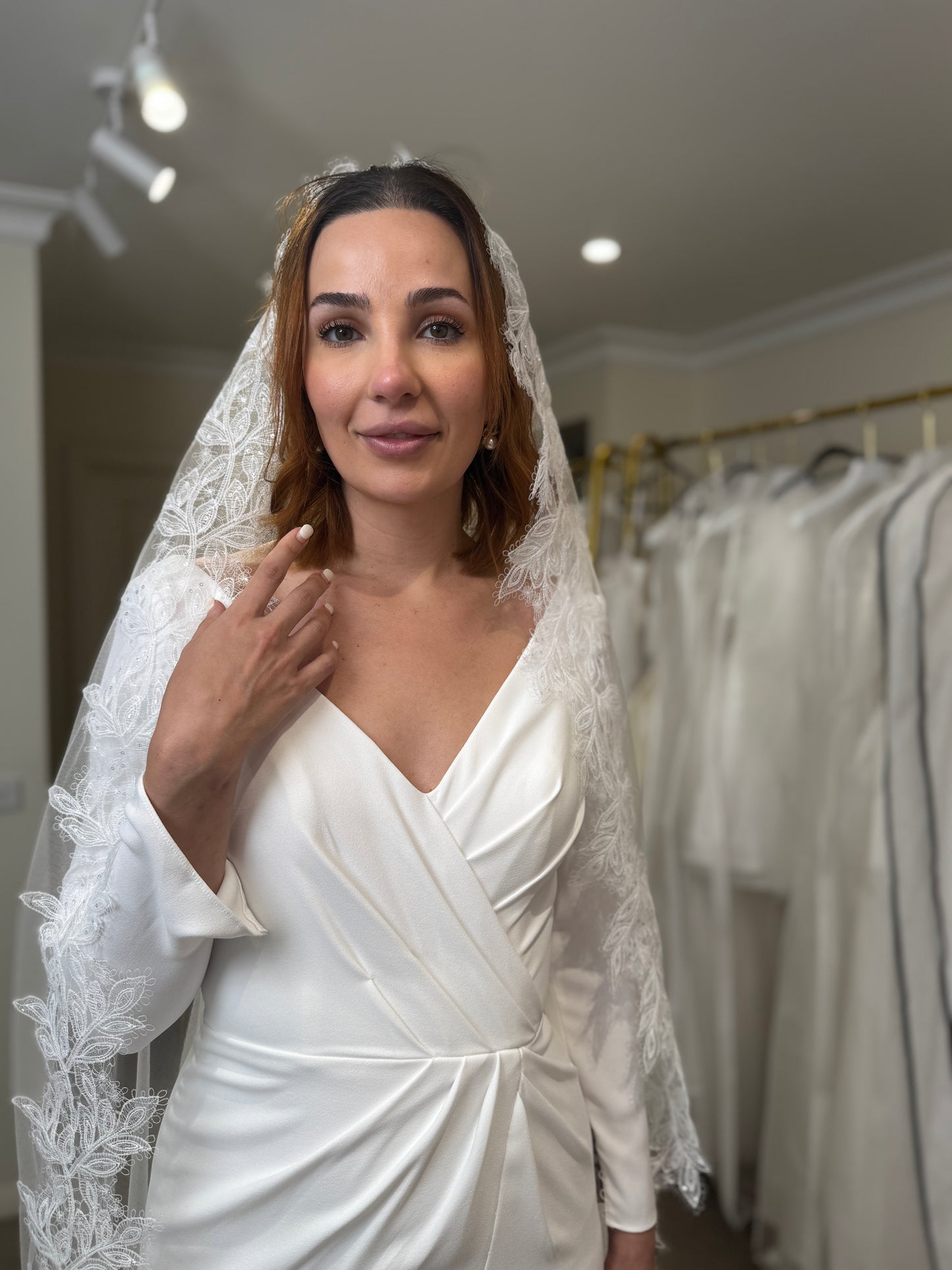 GENEVIEVE I Modern Mantilla Veil