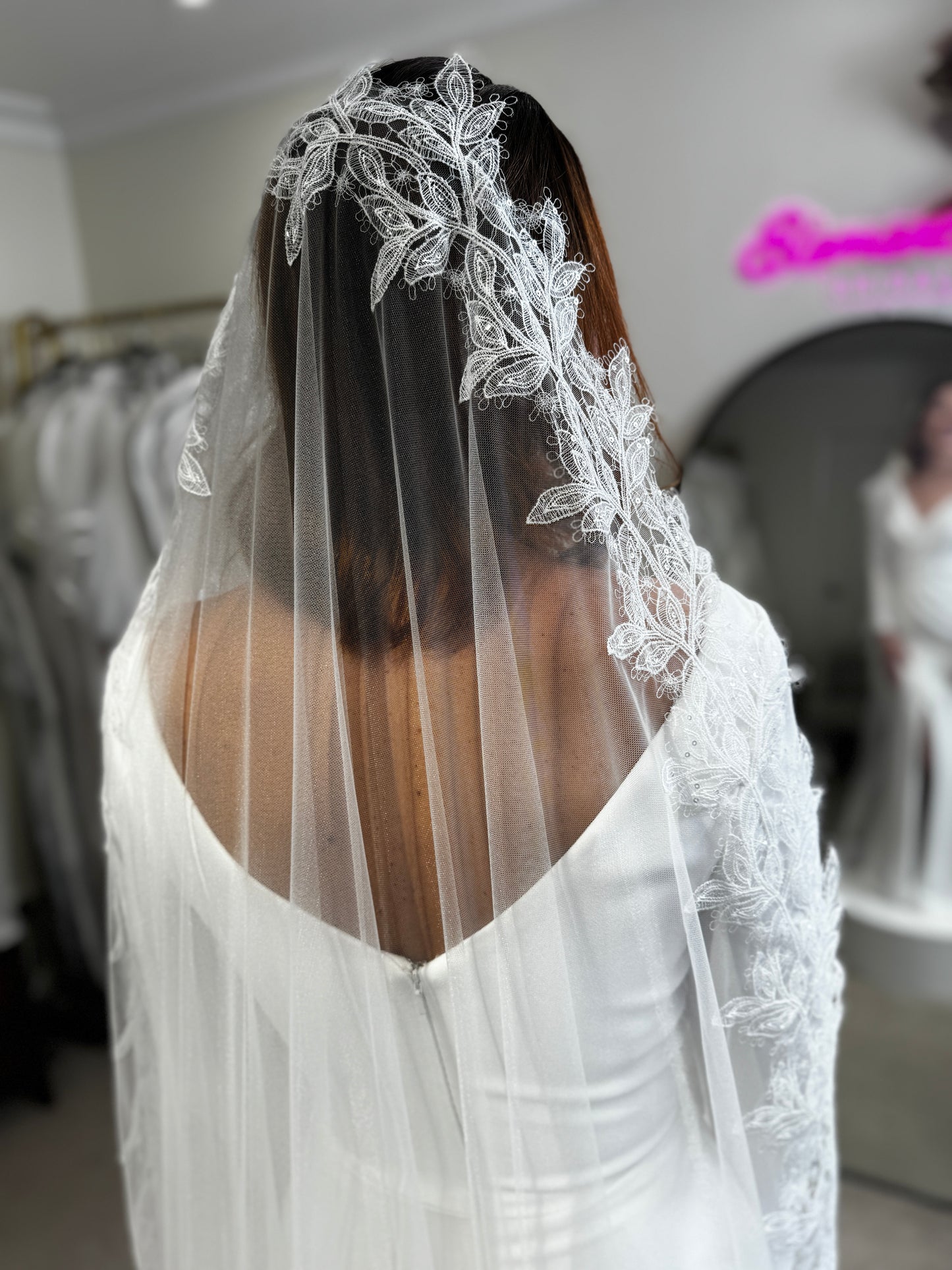 GENEVIEVE I Modern Mantilla Veil