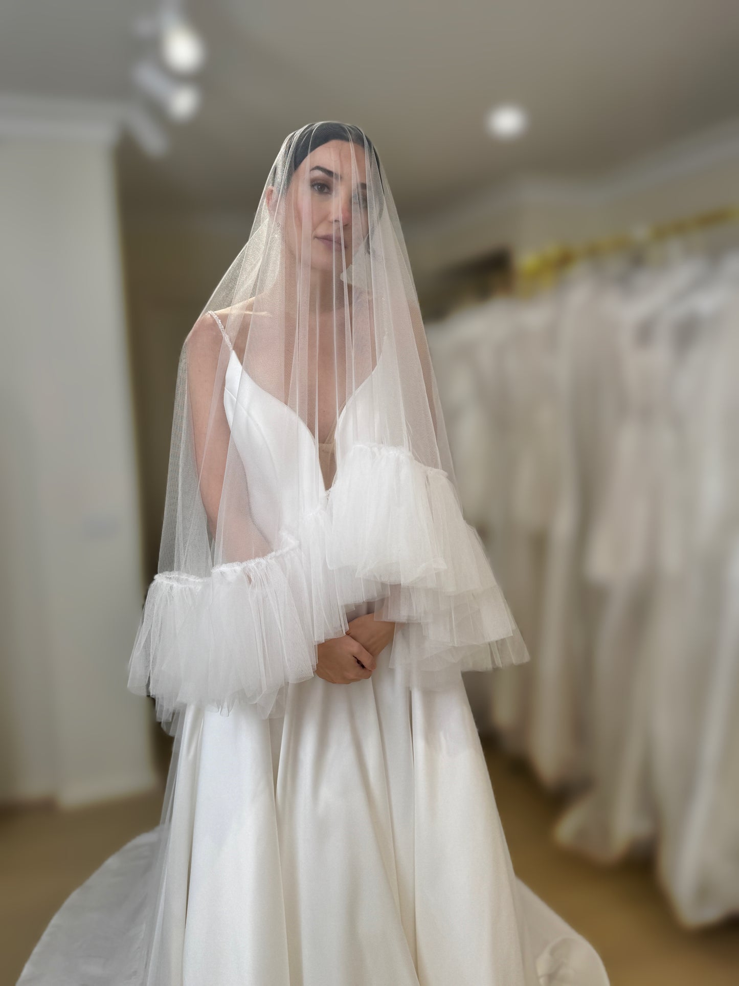 HARPER I Two-Tier Ruffle Veil