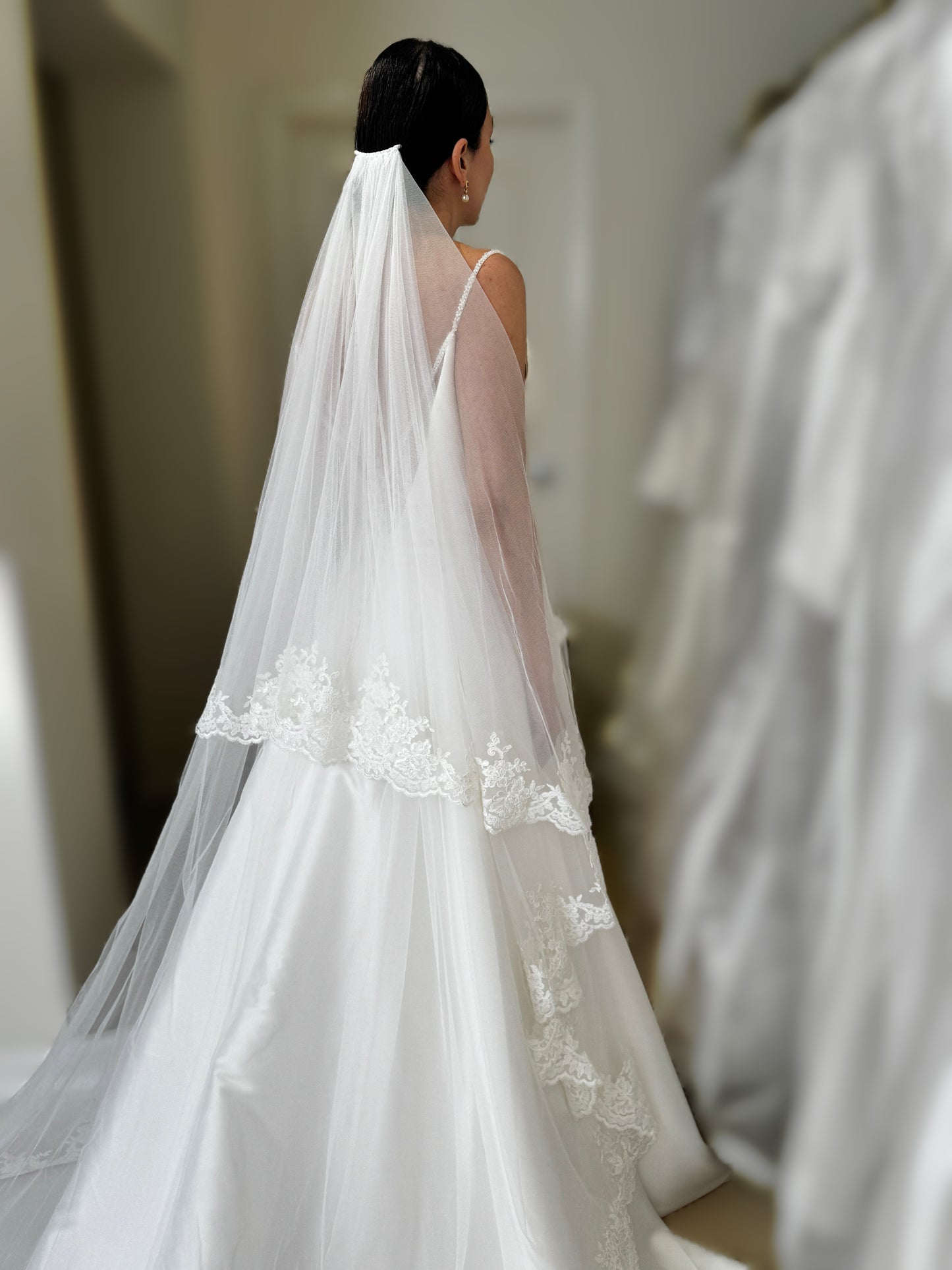 ISABELLA I Mantilla Veil